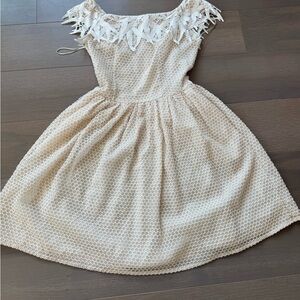 Blue Marin Elegant Cream Lace Dress